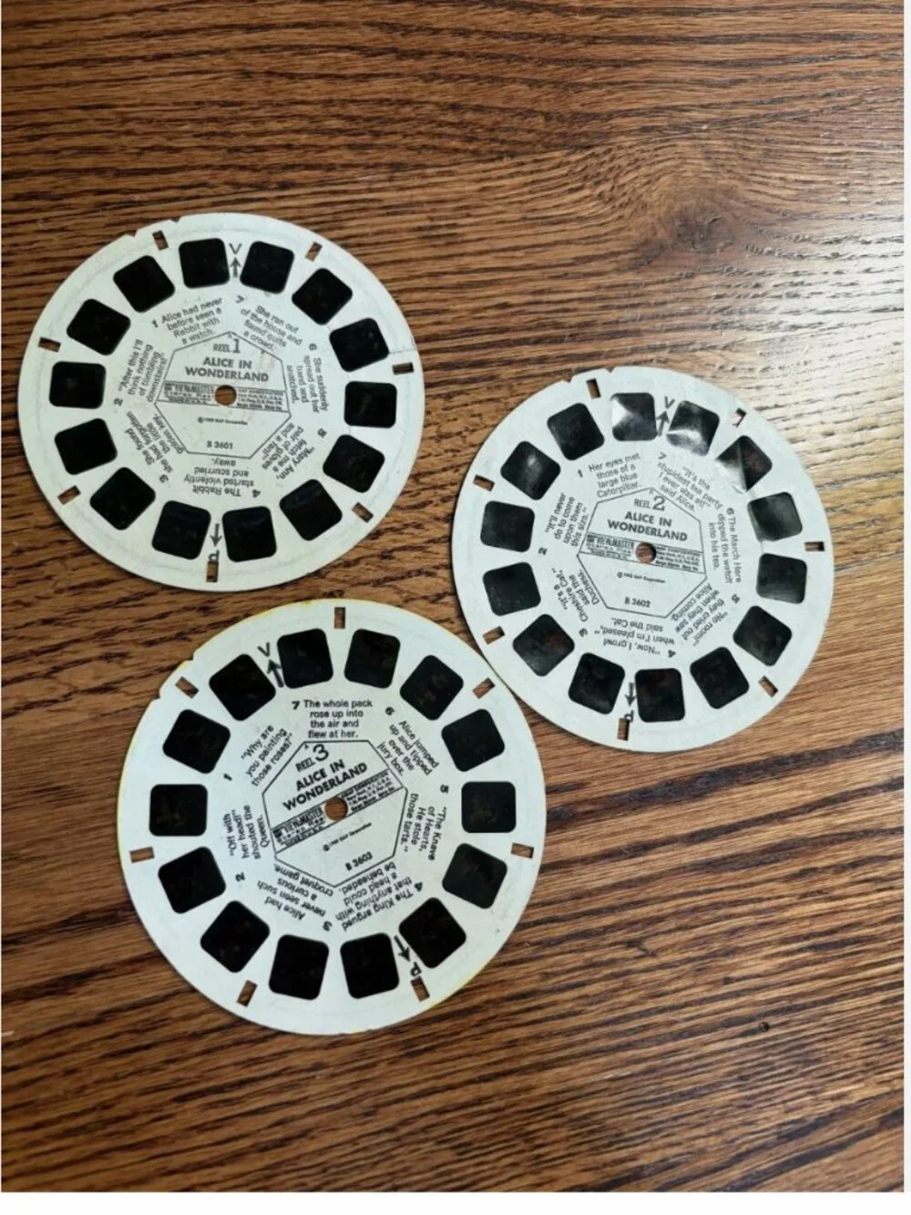 VIEW MASTER LOT 32 REELS 3D DISNEY SMURFS GARFIELD PEANUTS BAMBI PEANUTS SET